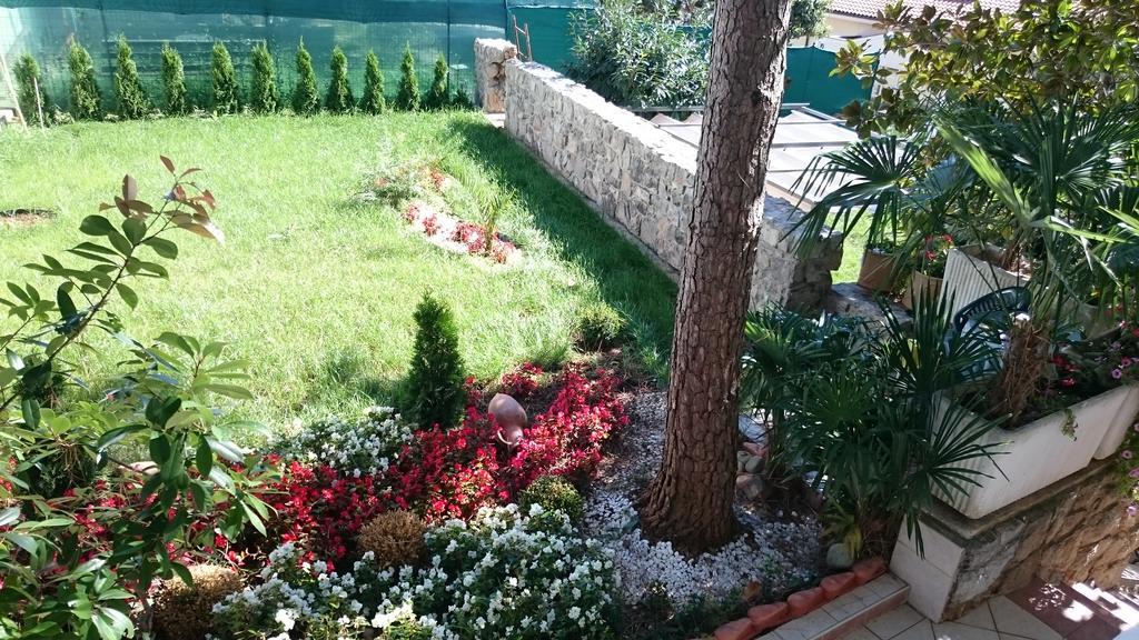 Villa Roses Apartments & Wellness Ičići المظهر الخارجي الصورة