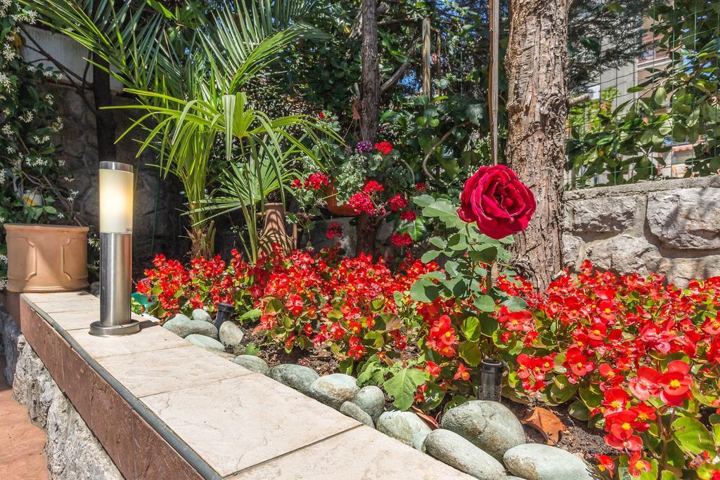 Villa Roses Apartments & Wellness Ičići المظهر الخارجي الصورة