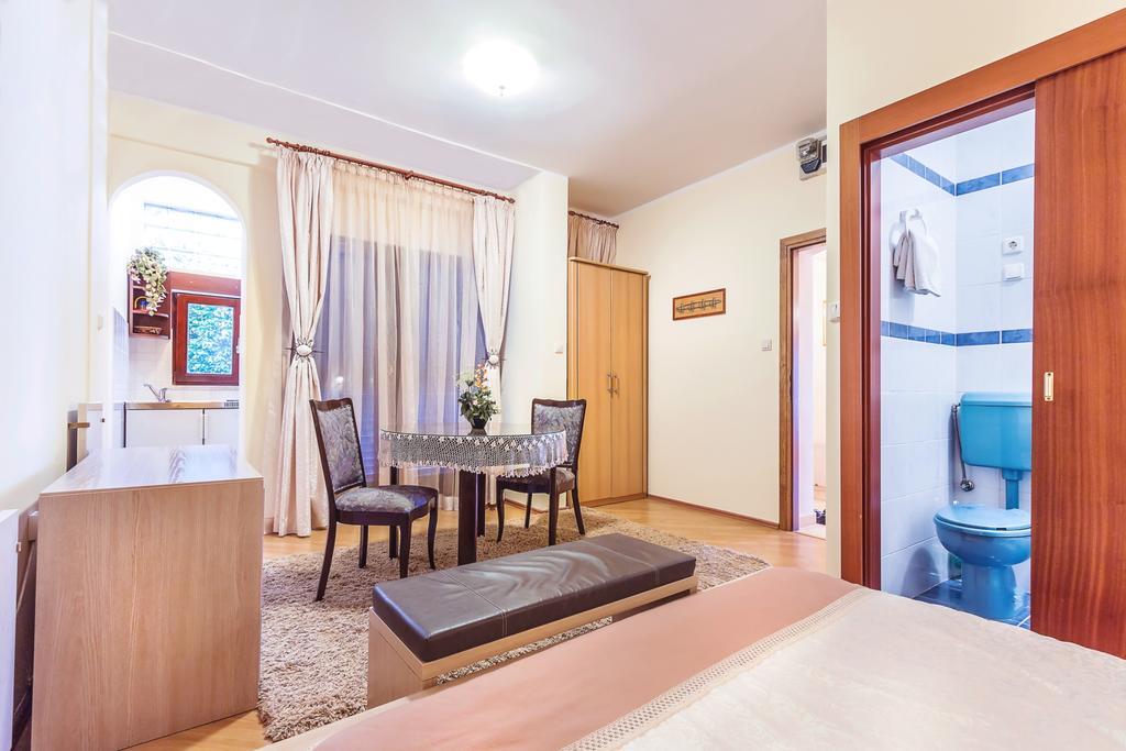 Villa Roses Apartments & Wellness Ičići المظهر الخارجي الصورة